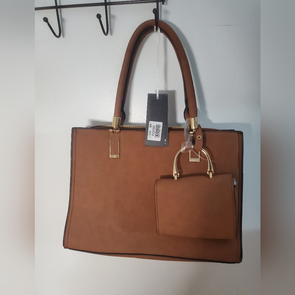 La Terre Vegan Leather handbag